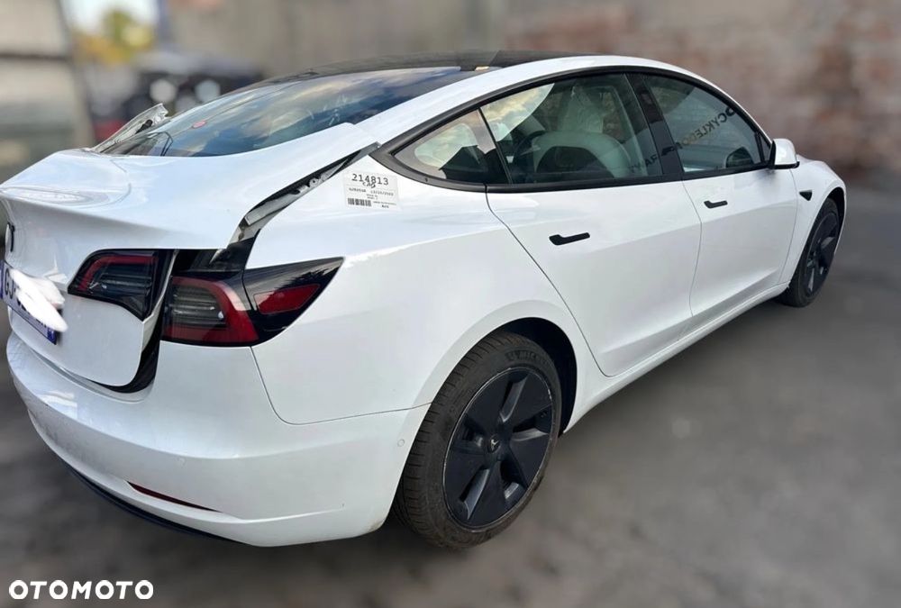 Tesla Model 3 Standard Reichweite Plus Hinterradantrieb - 7