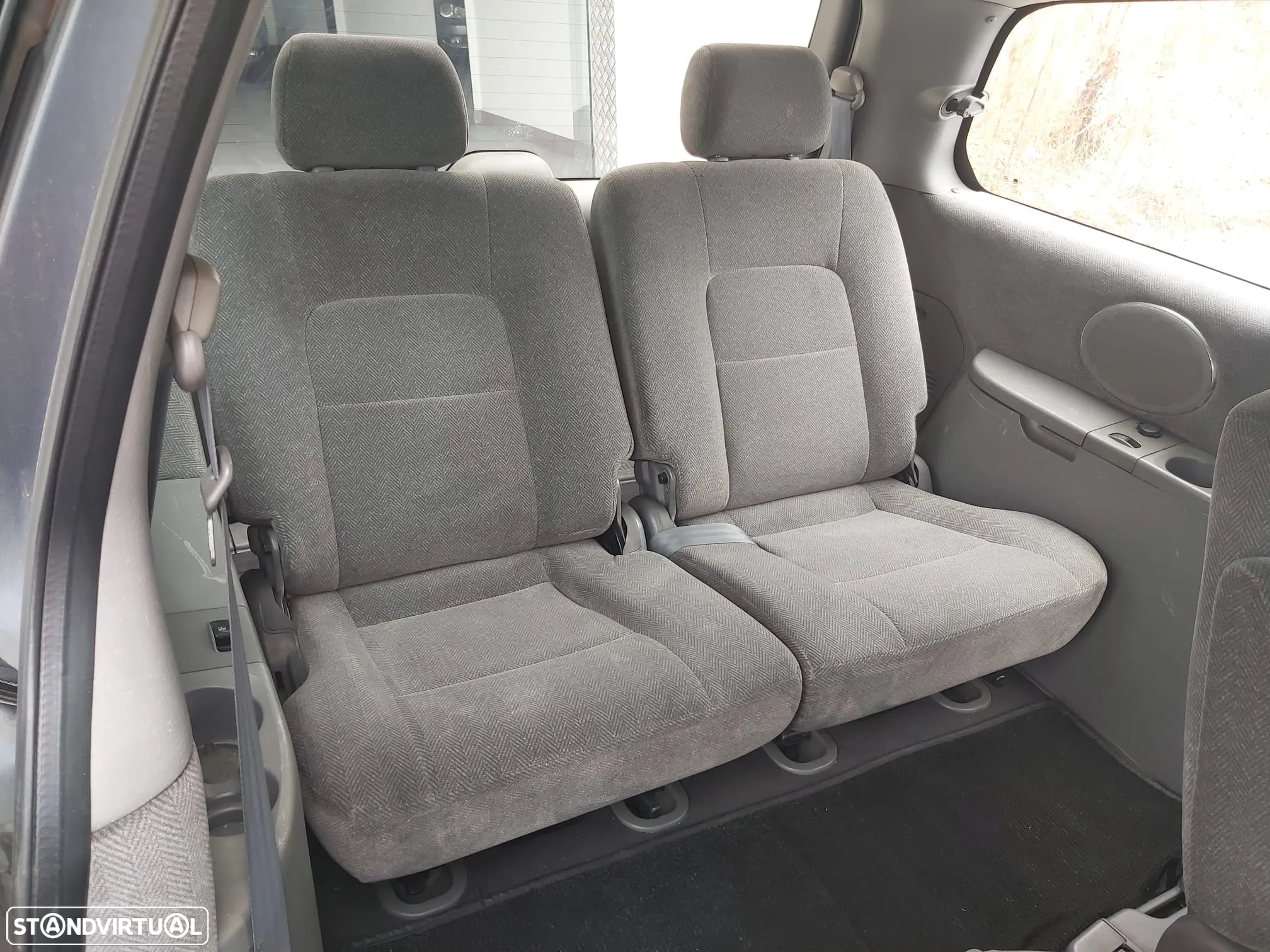Kia Carnival 2.9 CRDi EX Confort - 17