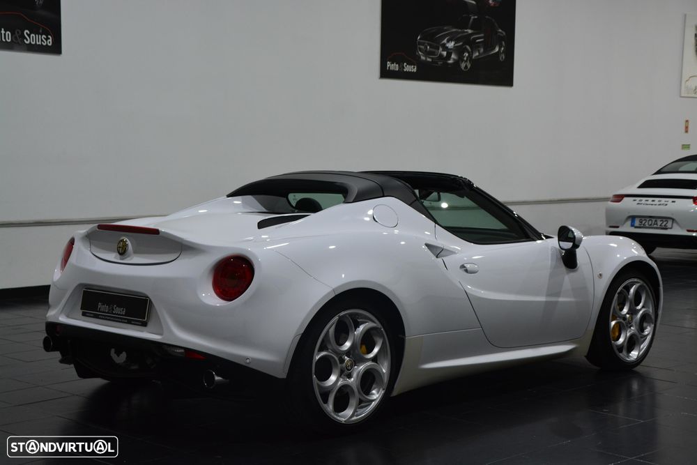 Alfa Romeo 4C Spider 1750 TBi - 19