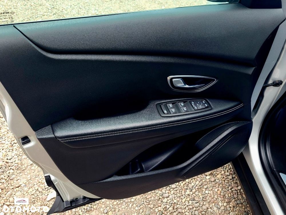 Renault Scenic - 17