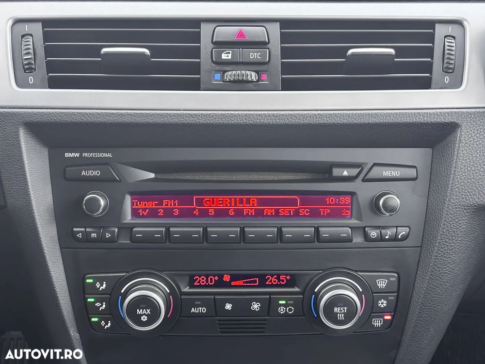 BMW Seria 3 318i - 15