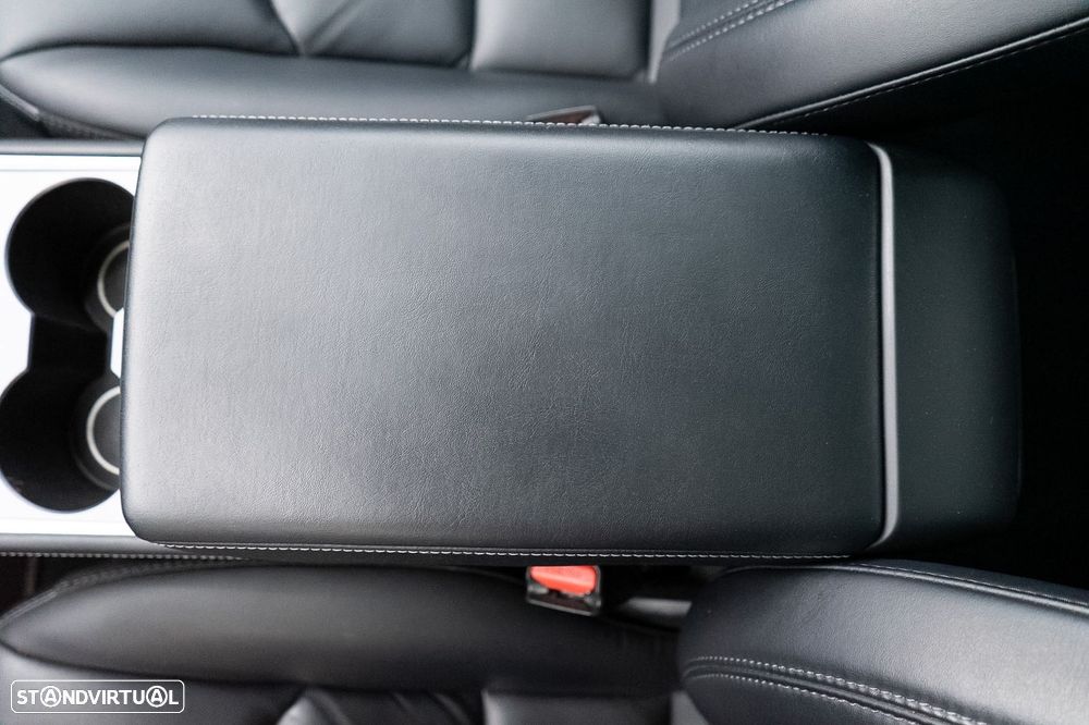 Tesla Model 3 Long-Range Dual Motor AWD - 27