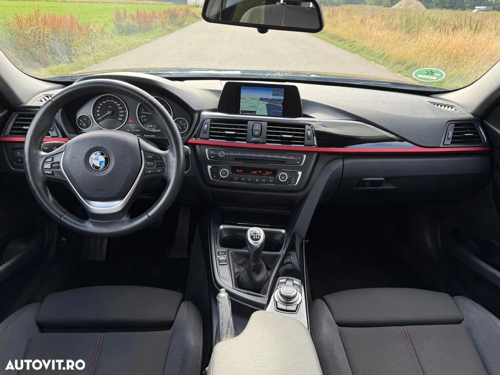 BMW Seria 3 320i Efficient Dynamics Edition Sport Line - 12