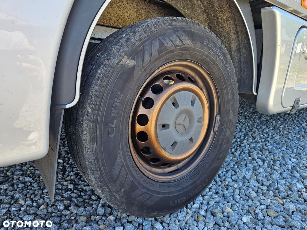 Mercedes-Benz Sprinter 319 CDI 7G-Tronic - 39