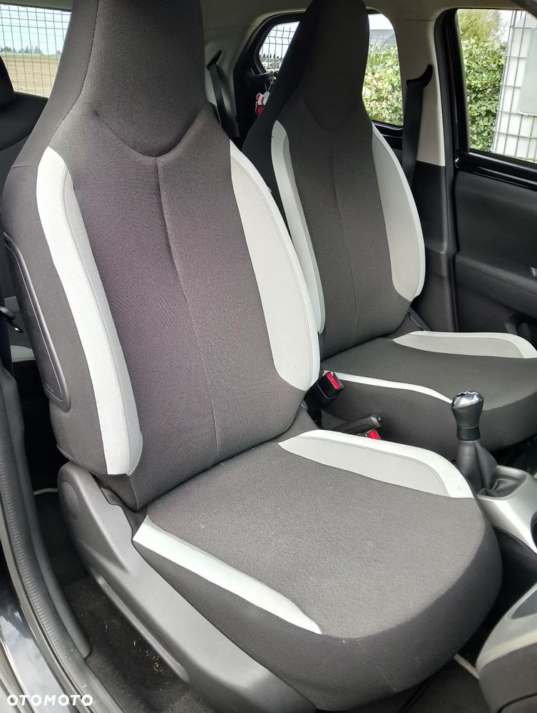 Toyota Aygo - 12