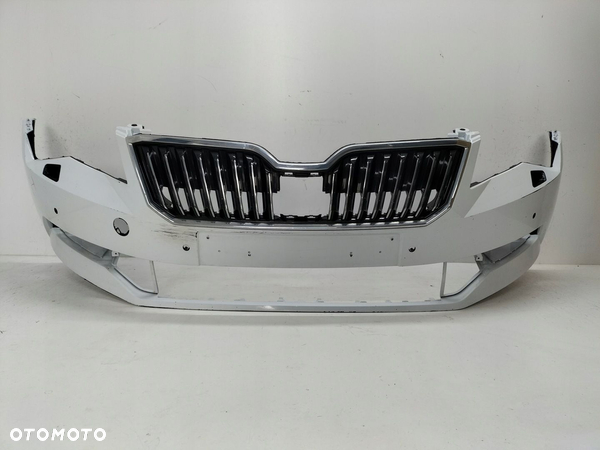 Zderzak przedni przód SKODA SUPERB III 15-19
