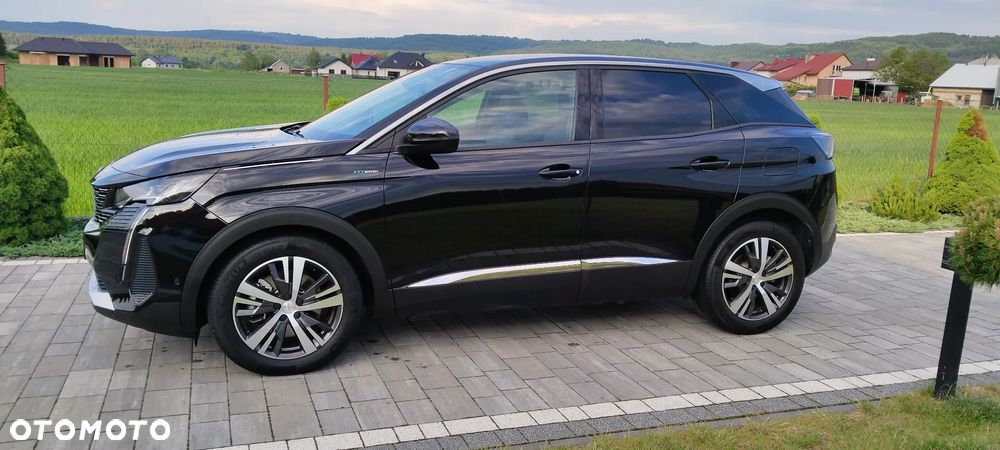 Peugeot 3008 225 e-EAT8 Allure - 4