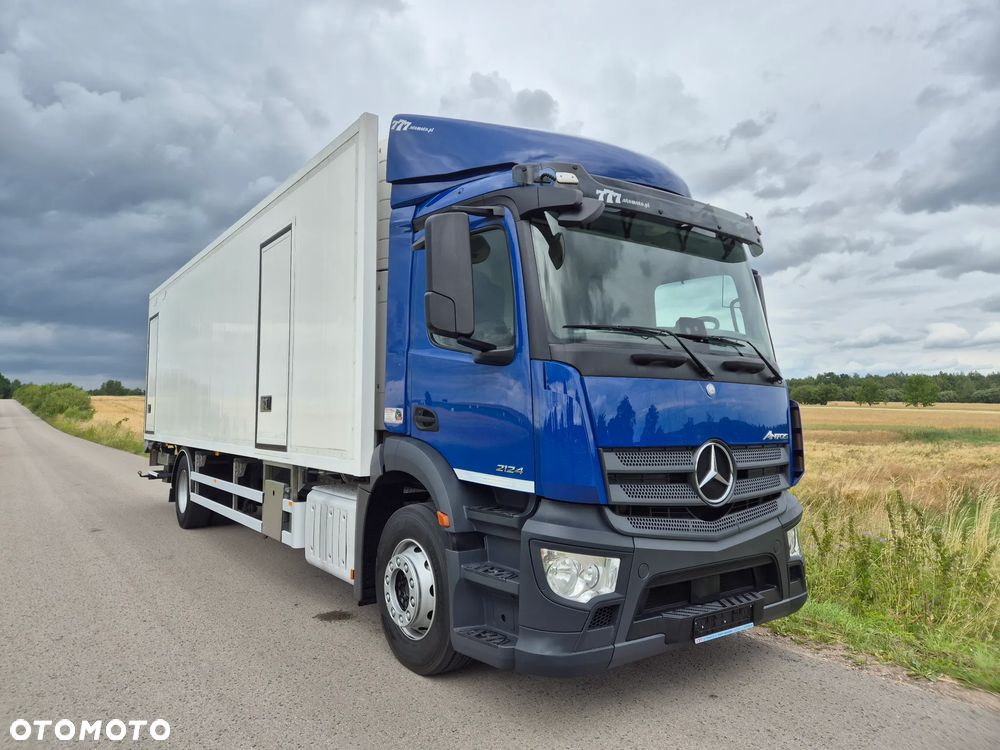 Mercedes-Benz Antos 1824 CARRIER VECTOR 1850 DRZWI + winda i 2x drzwi boczne / 8.35m / z Holandii / Axor man Tgm T1000-R THERMO King Supra 1850 1150 - 2