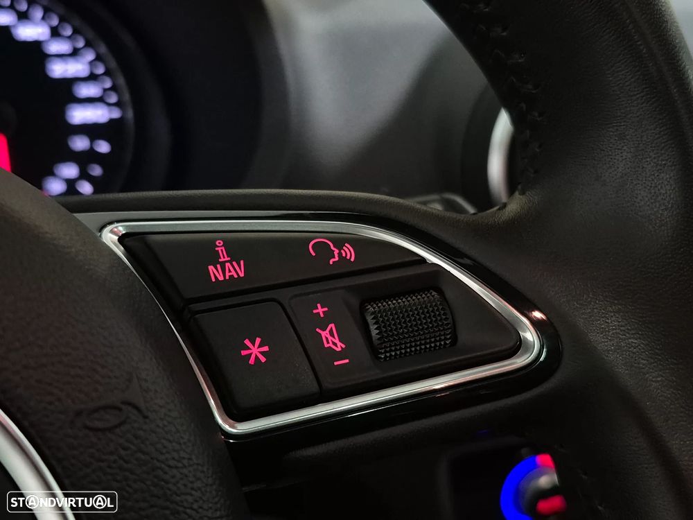 Audi A3 Sportback 1.6 TDI Attraction Special Edition - 18