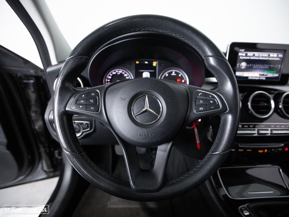 Mercedes-Benz C 200 - 13