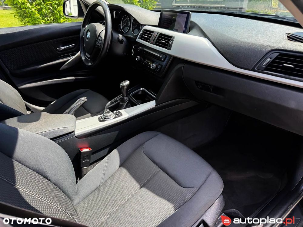 BMW Seria 3 320d DPF - 26