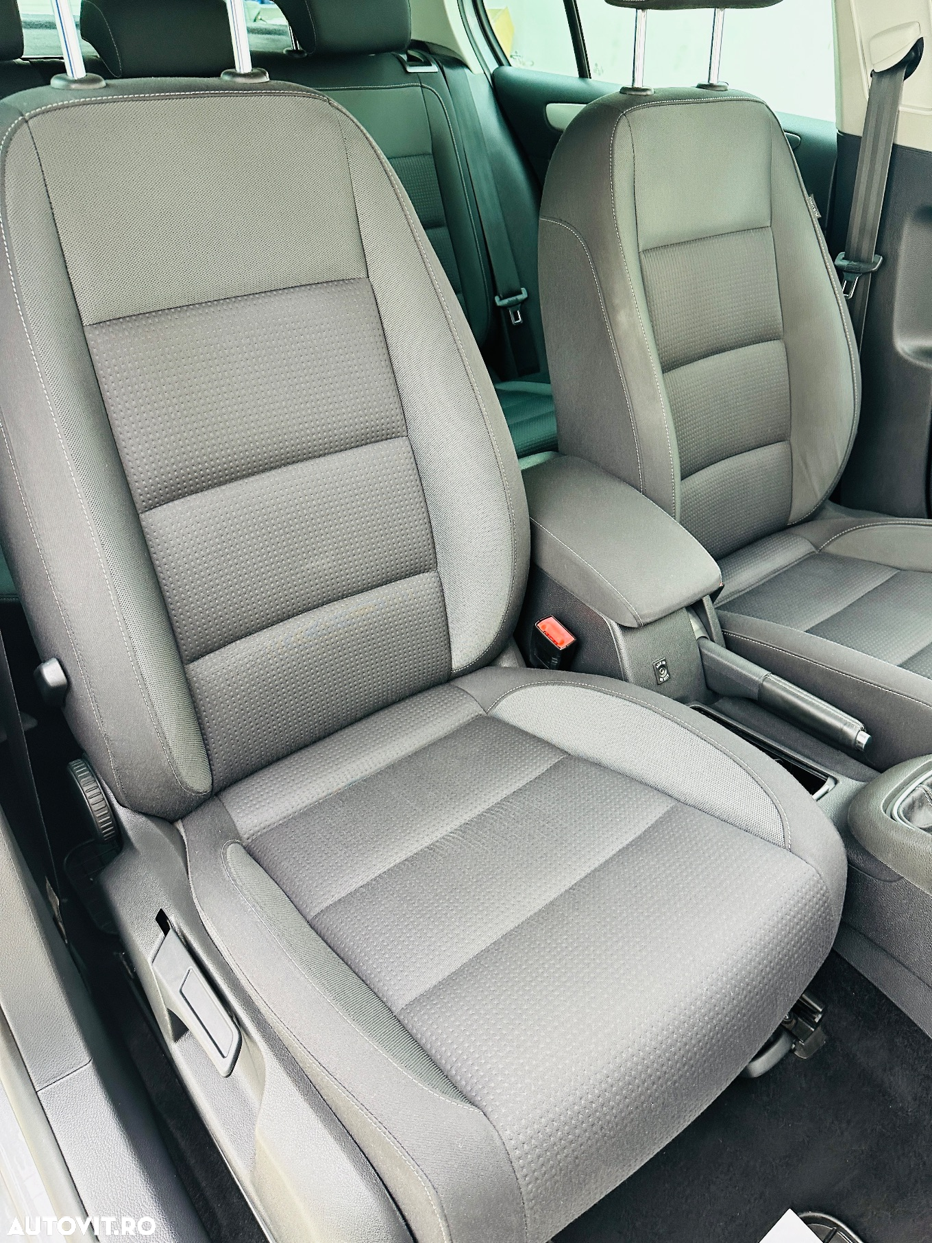 Volkswagen Golf - 18