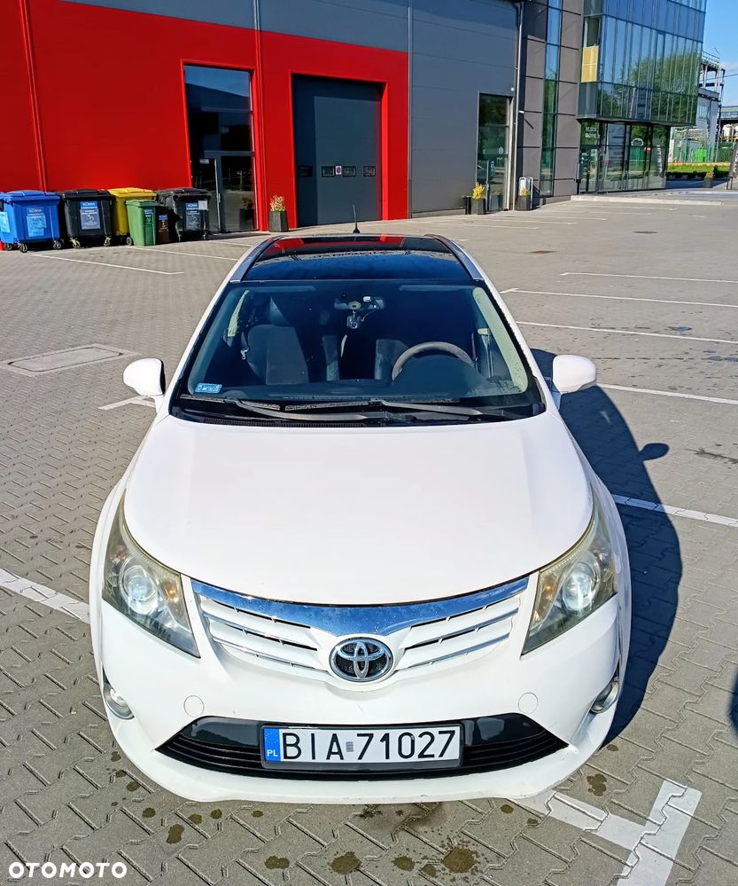 Toyota Avensis 2.0 D-4D Premium - 12