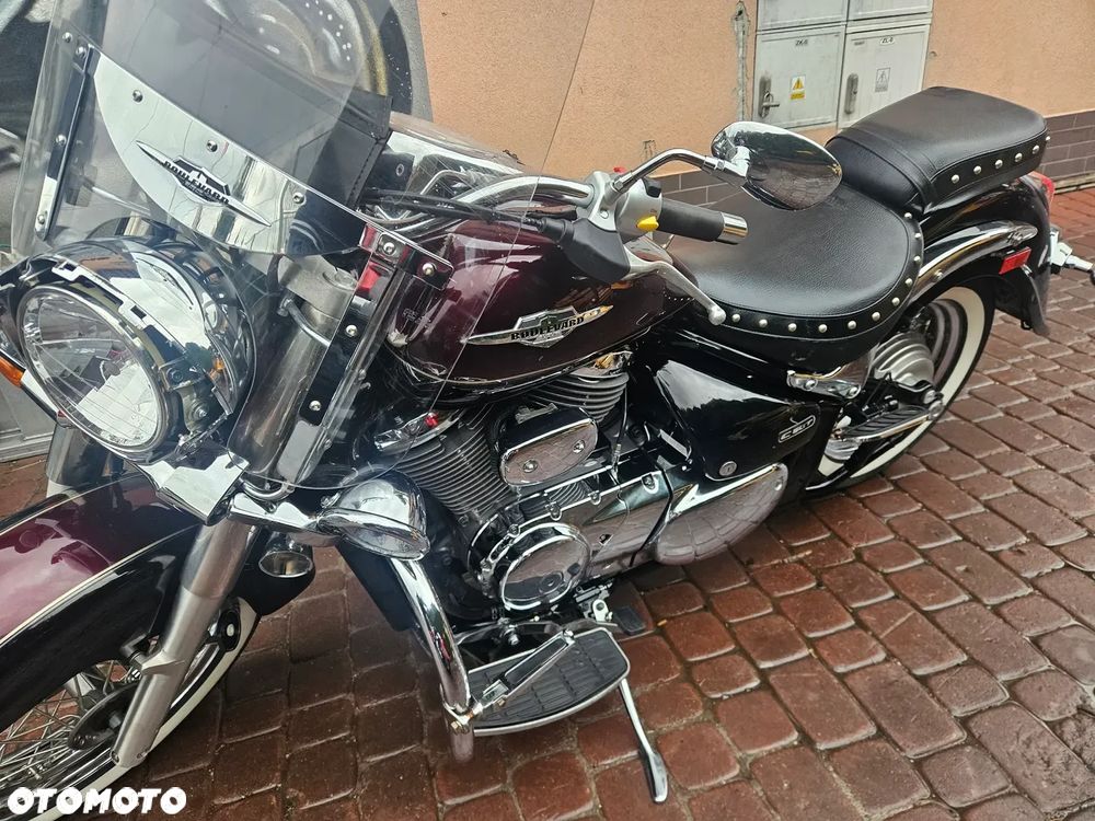 Suzuki VL 800 Volusia - Boulevard C50 - 19