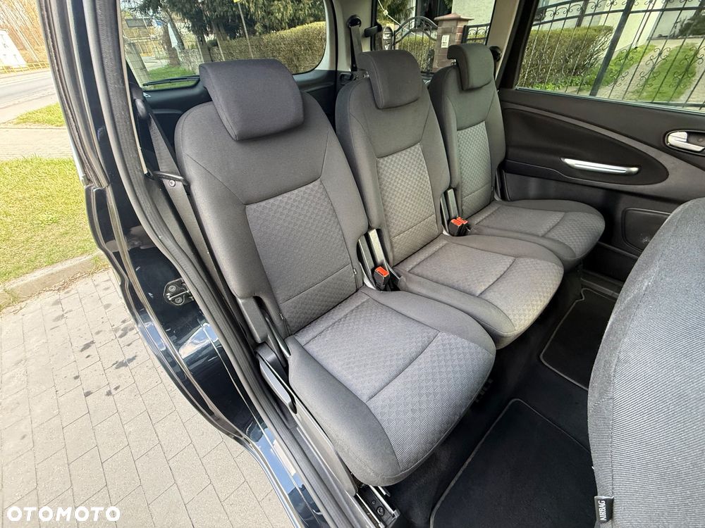 Ford Galaxy 2.0 TDCi DPF Titanium - 15