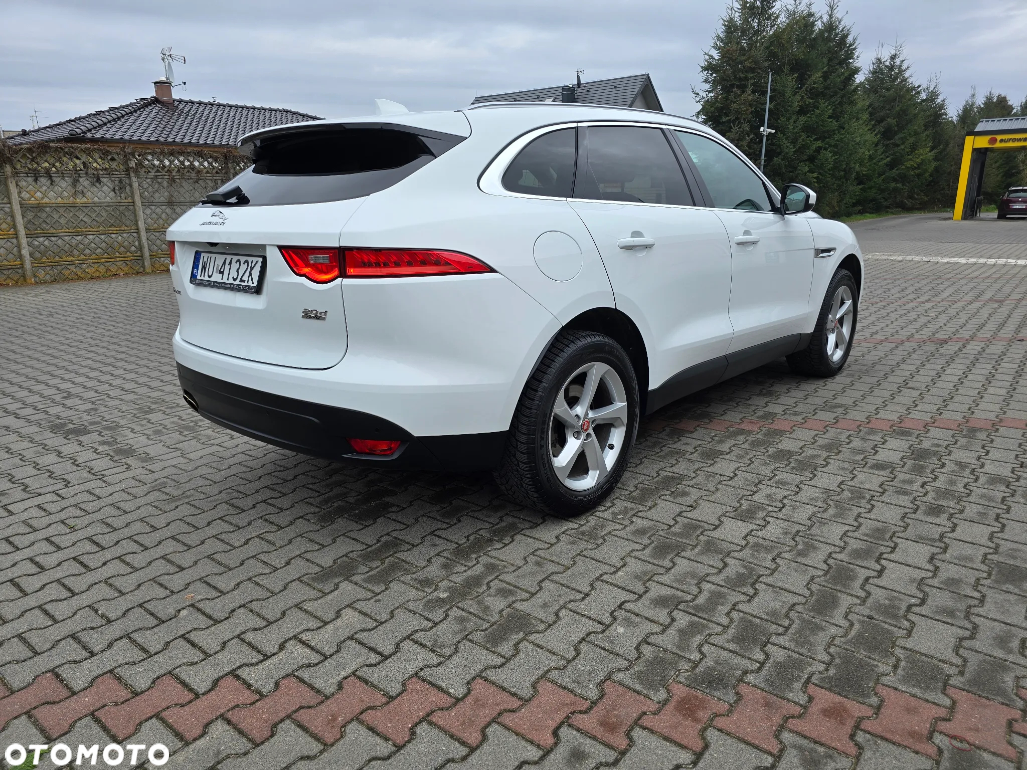 Jaguar F-Pace 2.0 i4D RWD Prestige - 8