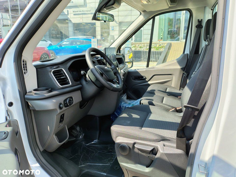 Ford Transit - 11