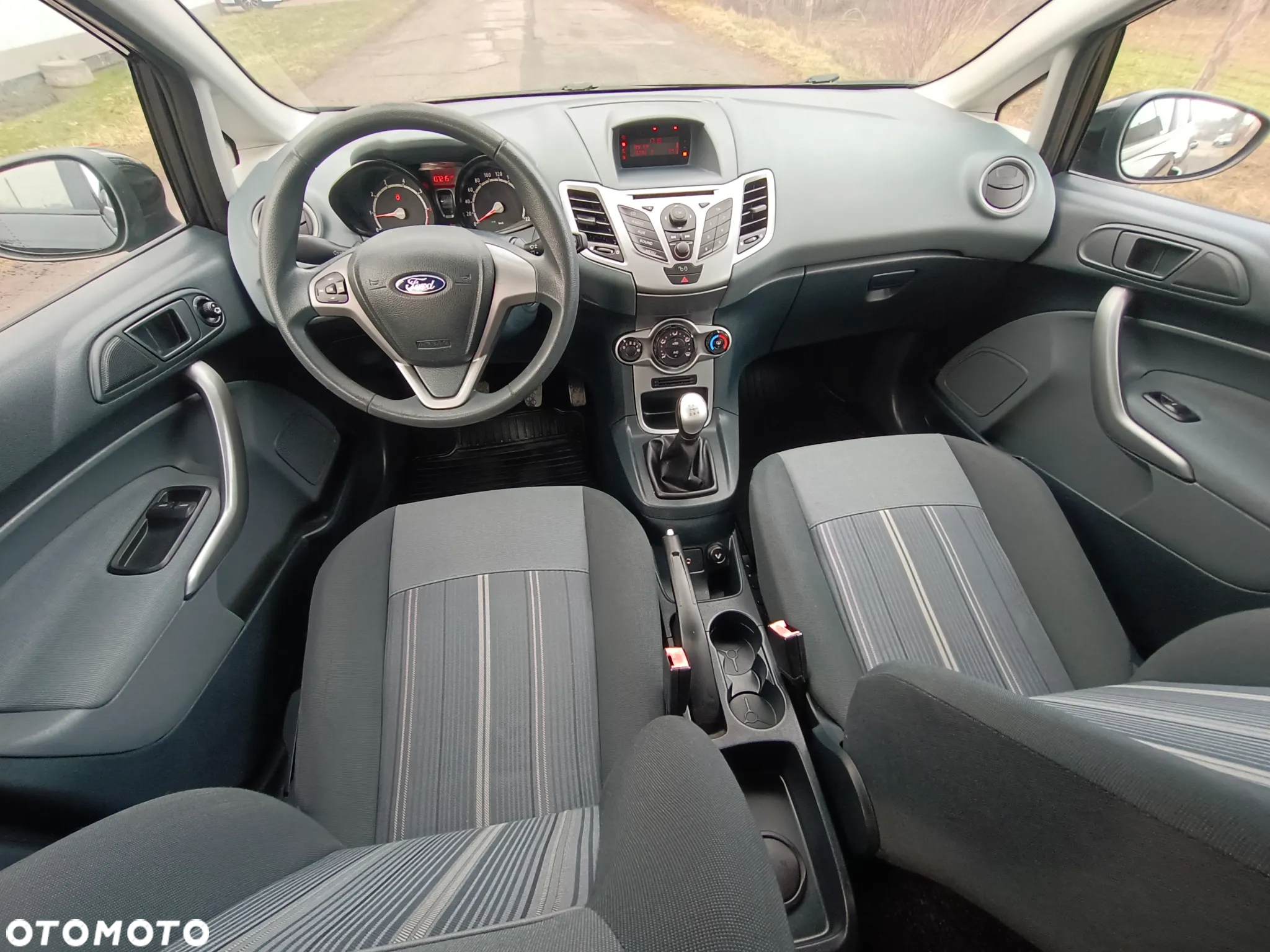 Ford Fiesta - 13