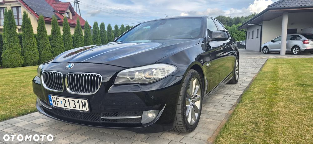 BMW Seria 5 525d xDrive - 1