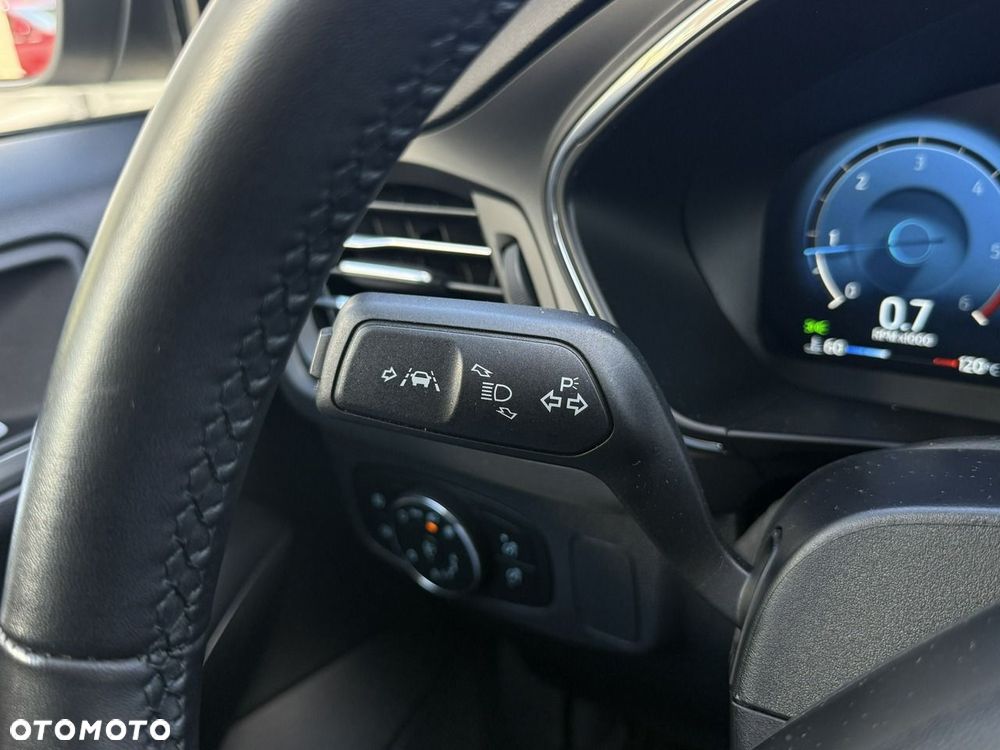 Ford Focus 1.5 EcoBlue STart-Stopp-System TITANIUM X - 20