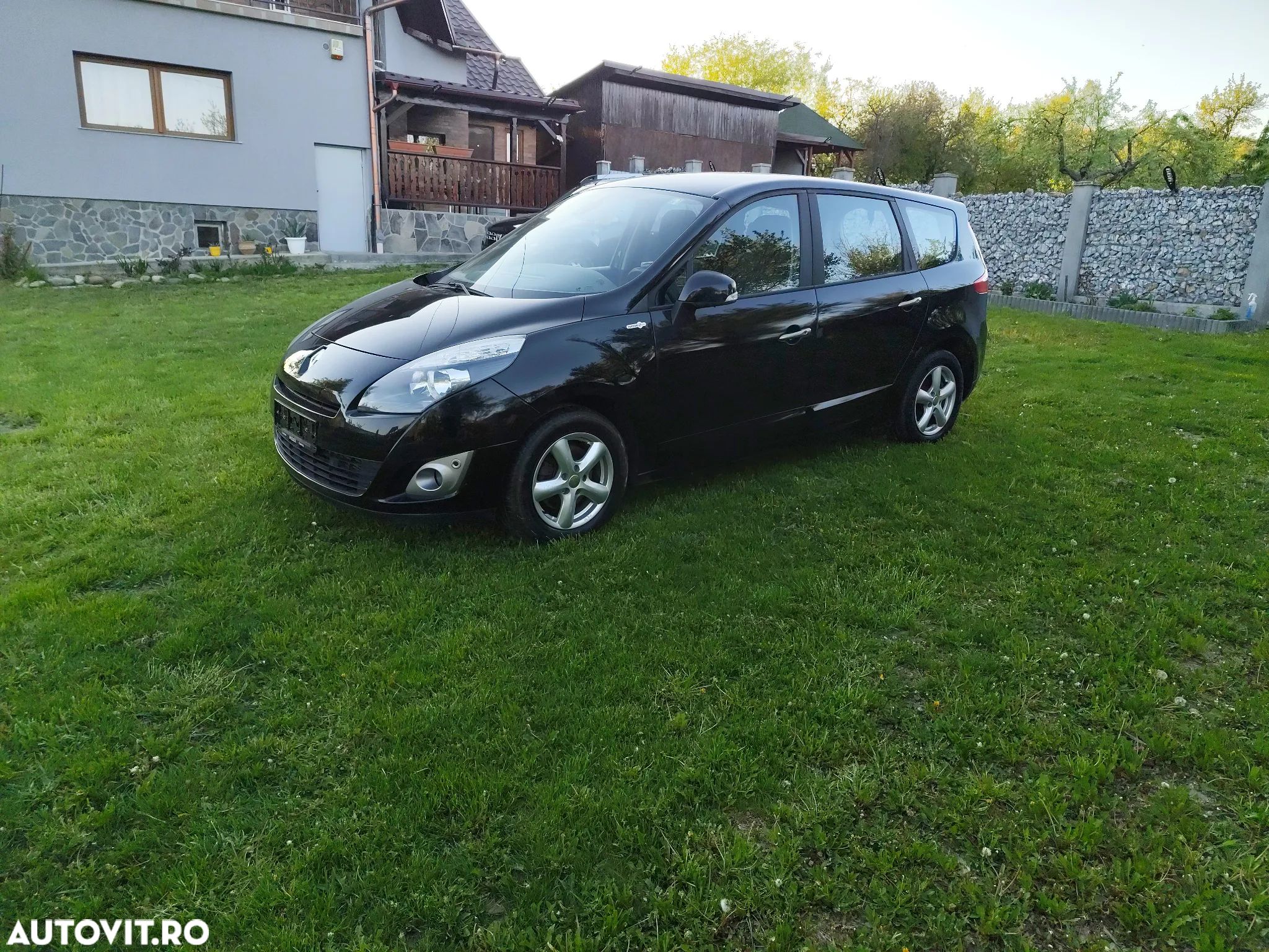 Renault Grand Scenic 1.6 dCi Energy Privilege - 1