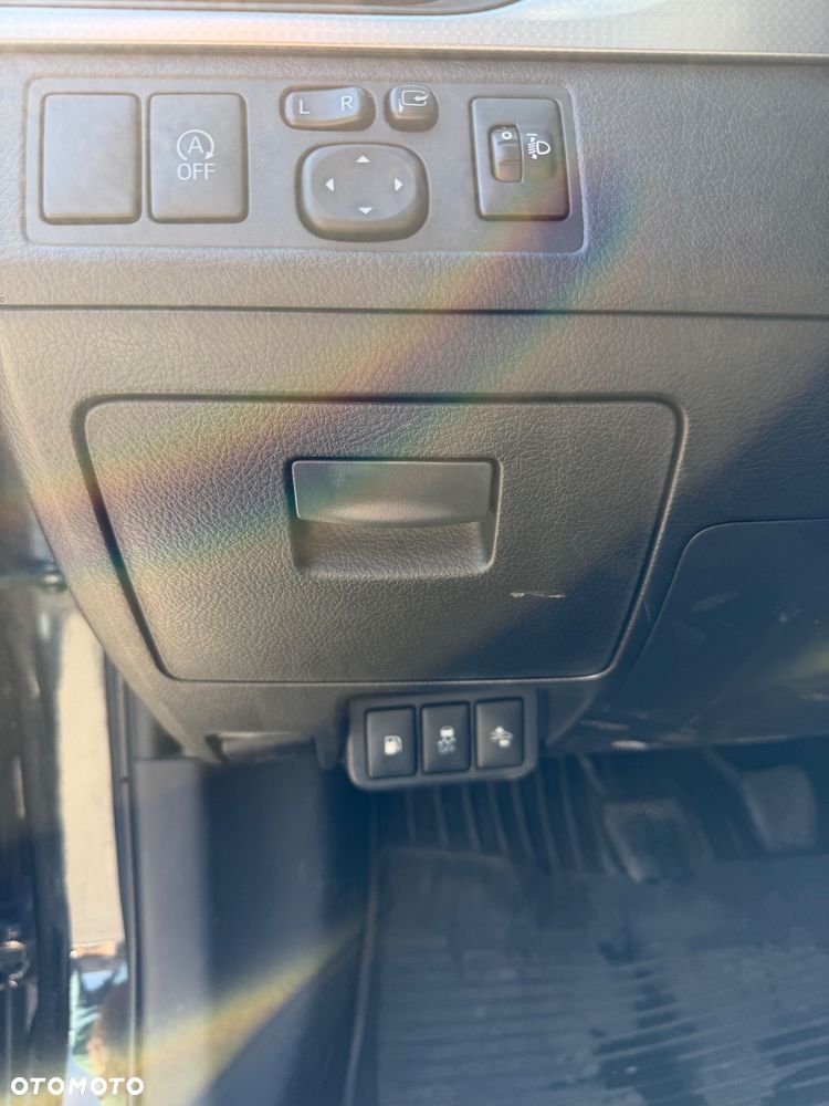 Toyota Avensis Touring Sports 1.6 D-4D Comfort - 28