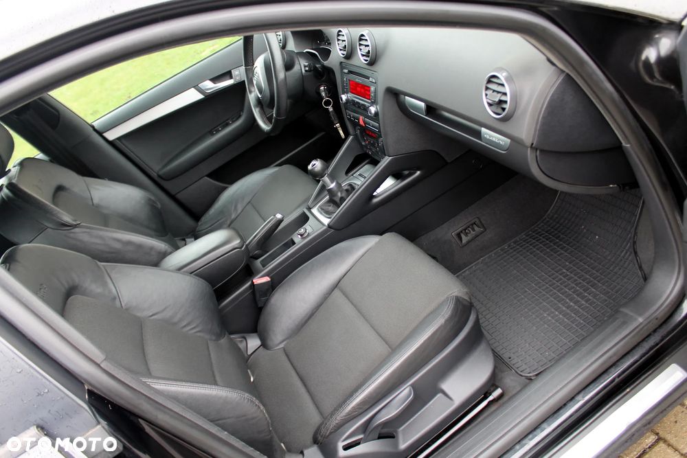 Audi A3 Sportback 2.0 TDI DPF quattro S line Sportpaket plus - 12
