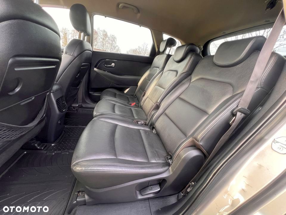 Kia Carens 1.7 CRDi Spirit - 10