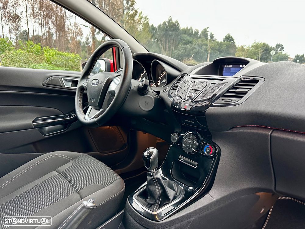 Ford Fiesta 1.0 Ti-VCT Titanium - 36