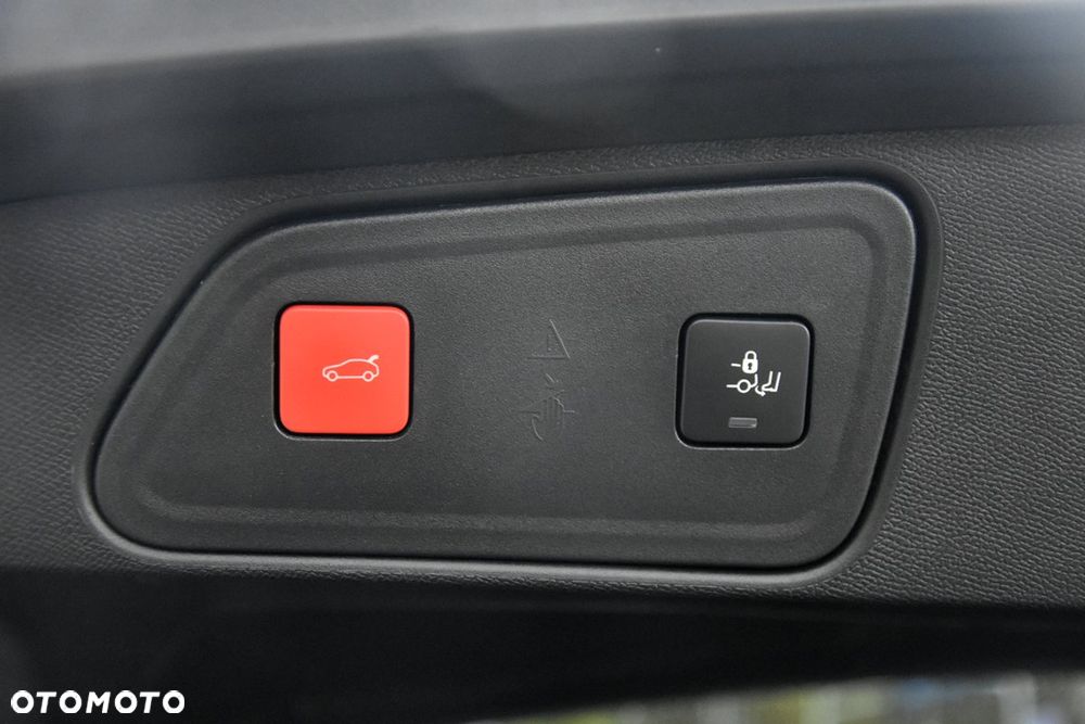 Peugeot 3008 BlueHDi 130 Stop & Start EAT8 GT - 19