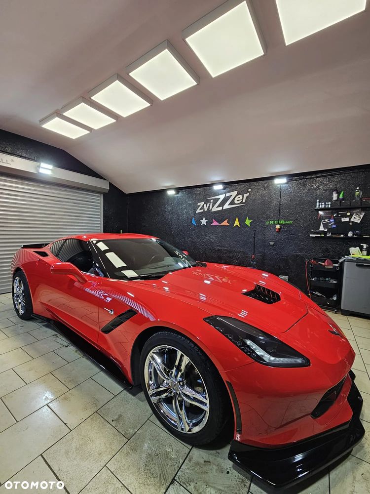 Chevrolet Corvette - 1