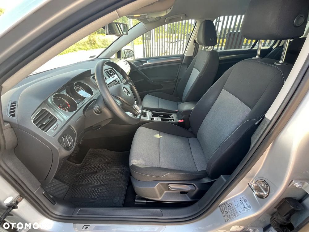 Volkswagen Golf Variant 1.6 TDI BlueMot Trendline DSG - 25