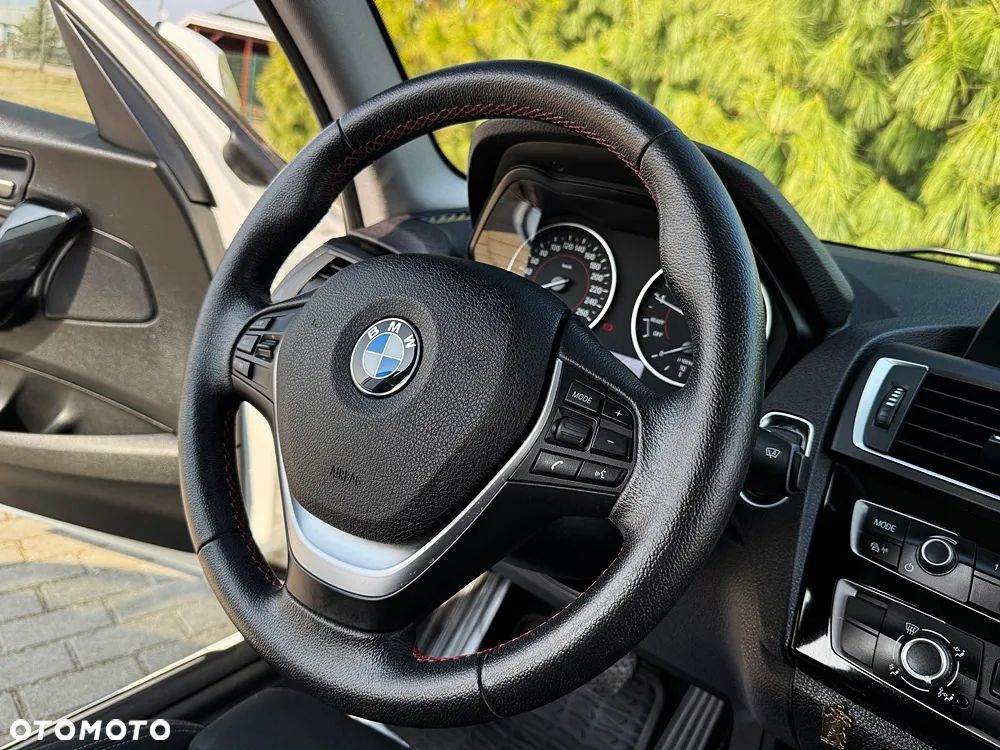BMW Seria 1 118i Sport Line - 36