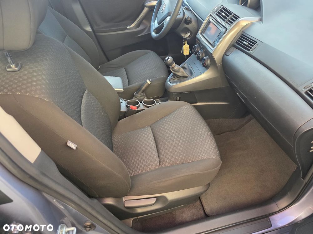 Toyota Verso 1.6 5-Sitzer Comfort - 22