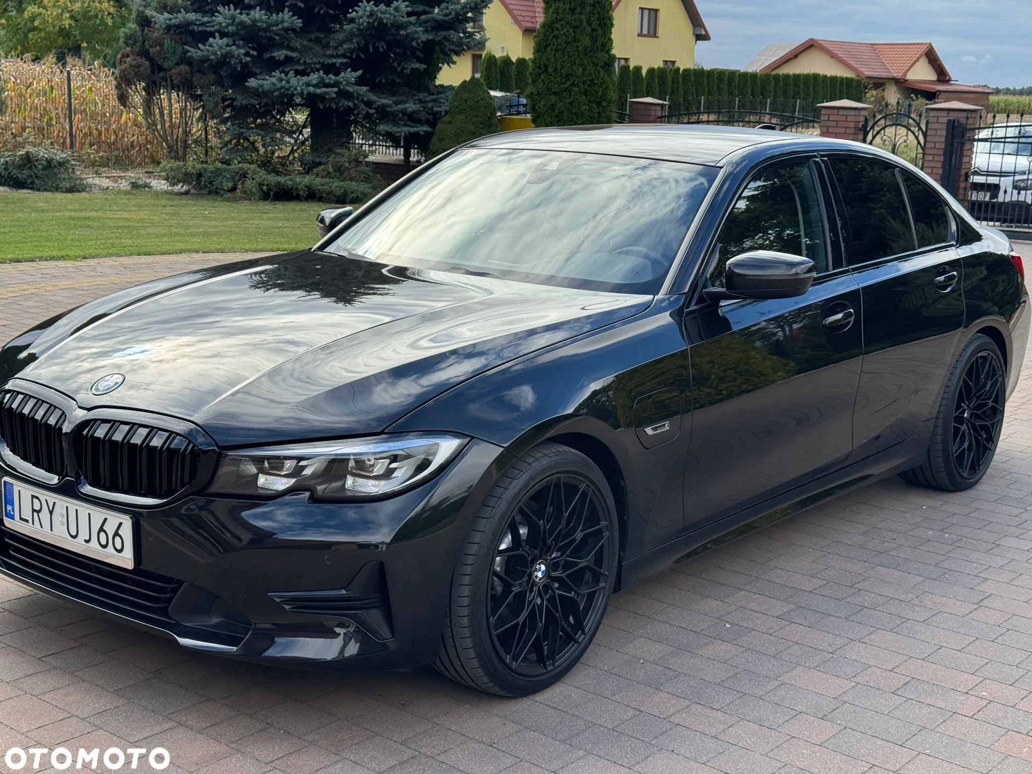 BMW Seria 3 330e Sport Line - 36