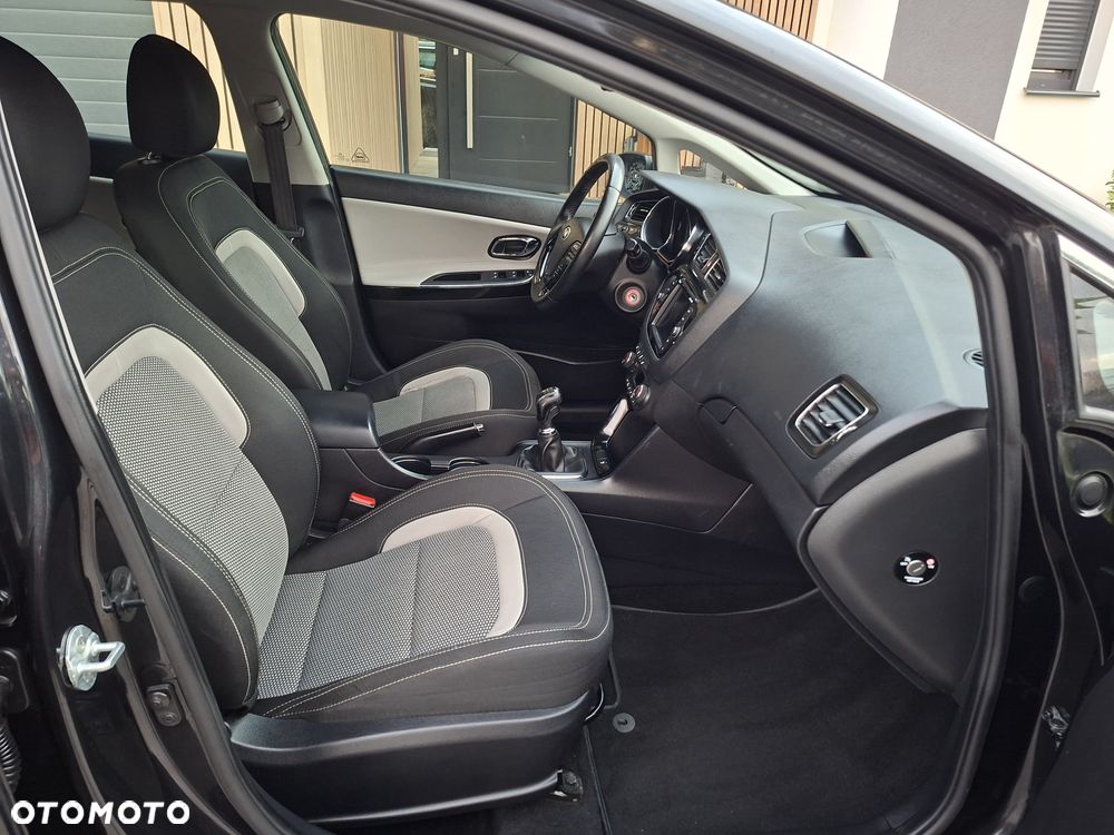 Kia Ceed - 7