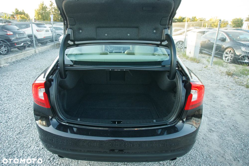 Volvo S60 T6 AWD Summum - 36