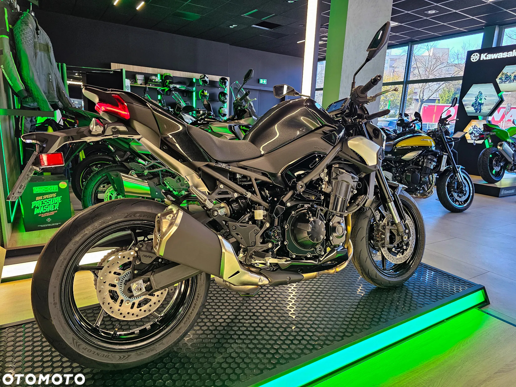 Kawasaki Z 900 - 16