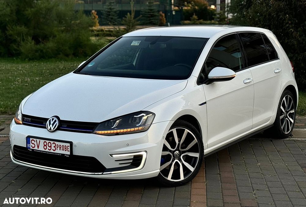 Volkswagen Golf 1.4 GTE Plug-In-Hybrid DSG - 1