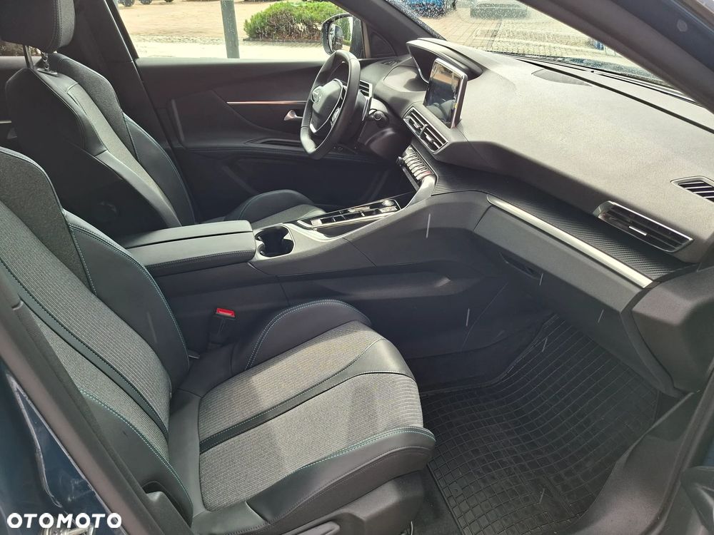 Peugeot 3008 1.2 PureTech Allure S&S EAT8 - 16
