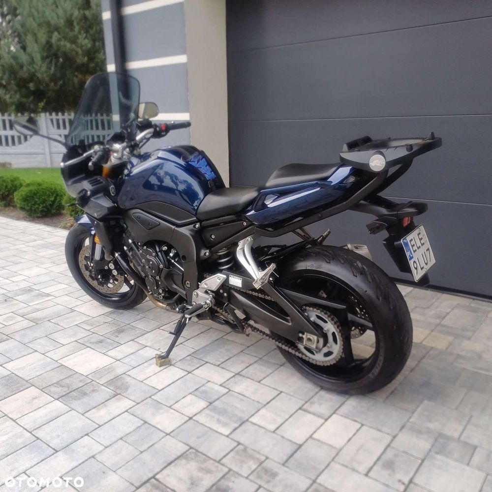 Yamaha FZ - 2