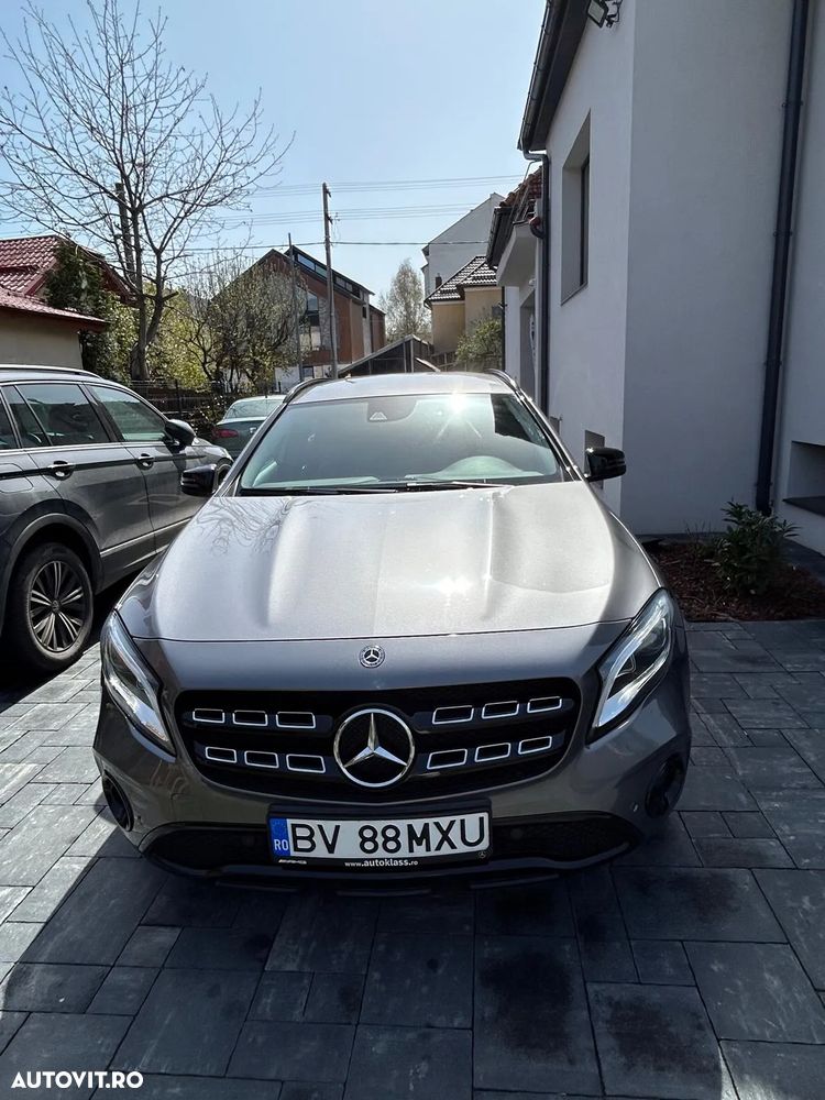 Mercedes-Benz GLA 220 4MATIC - 3