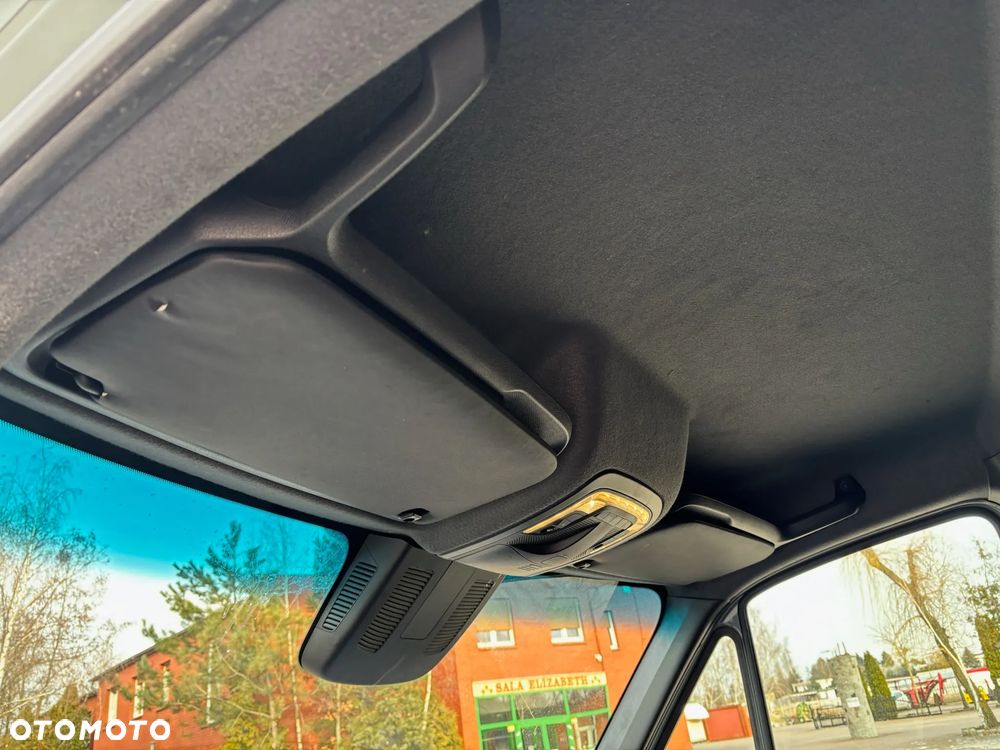 Mercedes-Benz Sprinter - 23