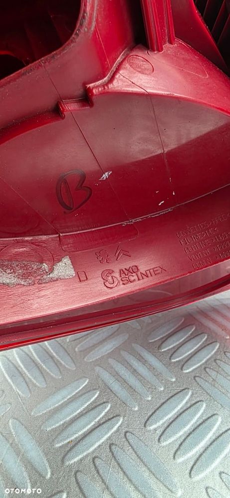 lampa prawy prawa tył tylna w błotnik PEUGEOT 407 KOMBI SW 2004-2008 EUROPA - 5