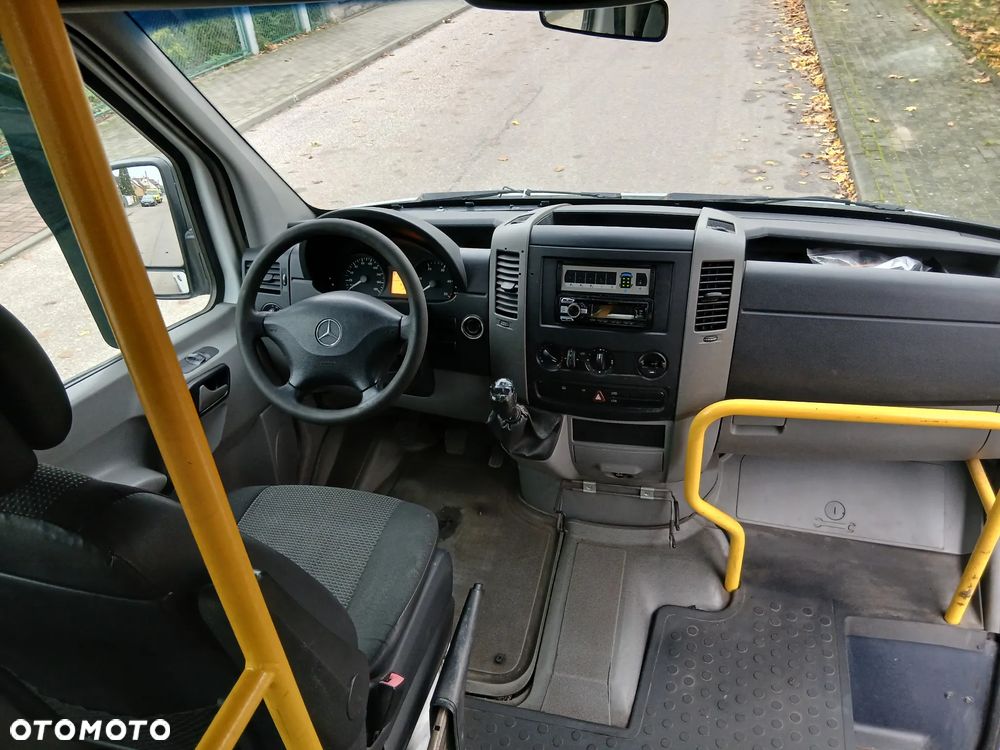 Mercedes-Benz SPRINTER - 22