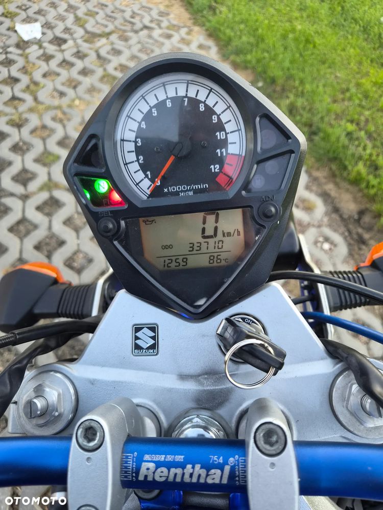 Suzuki SV - 4