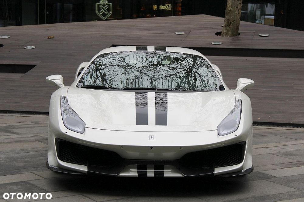 Ferrari 488 Pista - 7