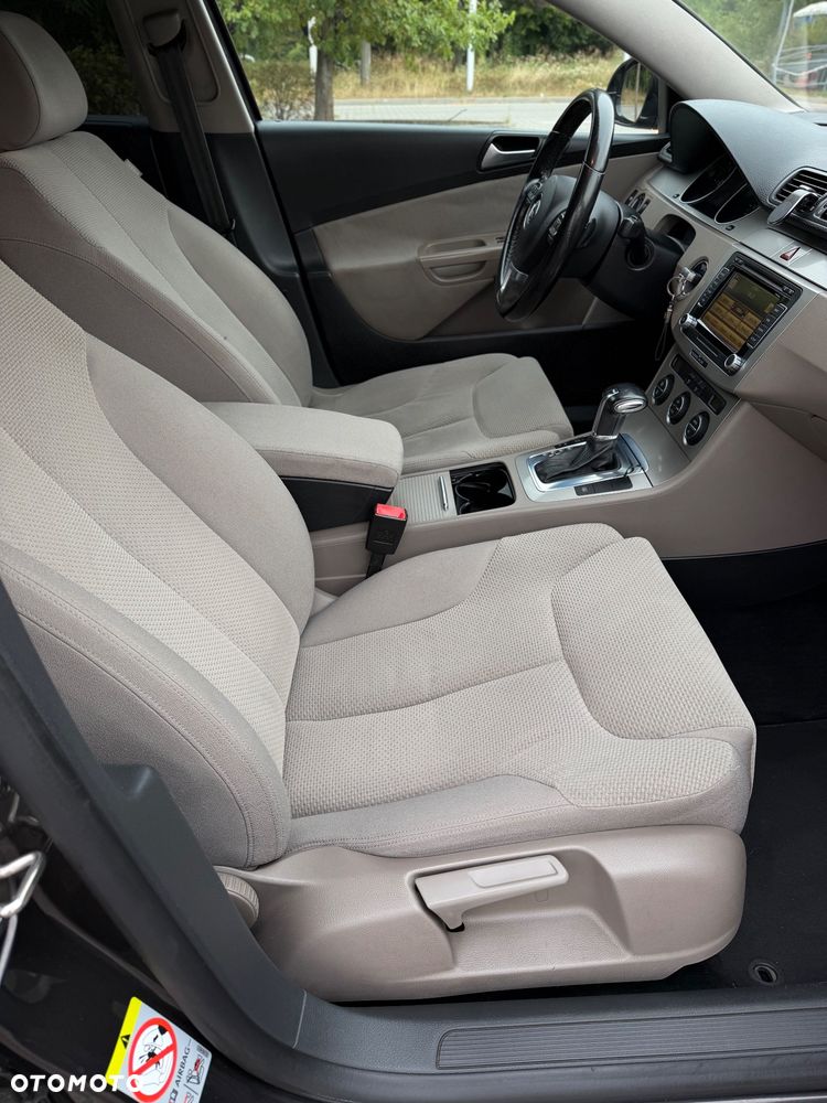 Volkswagen Passat 2.0 TDI DPF DSG Comfortline - 11