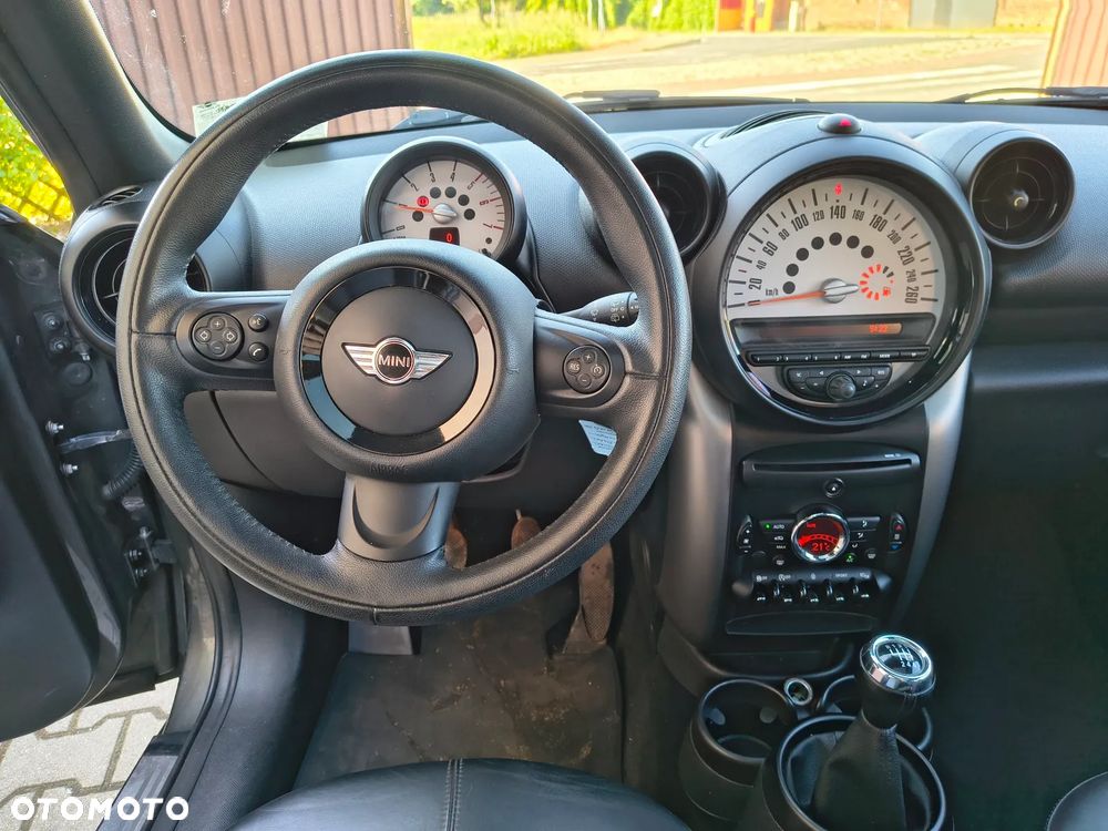 MINI Countryman Cooper D - 18