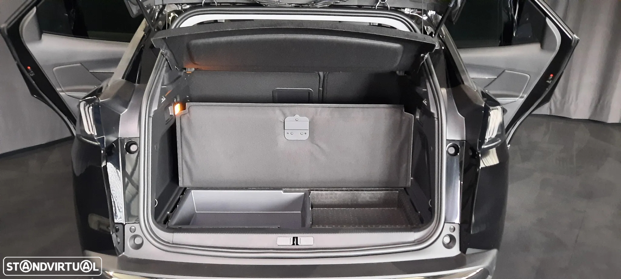 Peugeot 3008 1.6 Hybrid Allure Pack e-EAT8 - 40